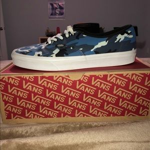 VANS CAMO AUTHENTICS